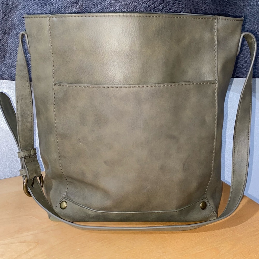 Universal thread Green Zip Closure Tote